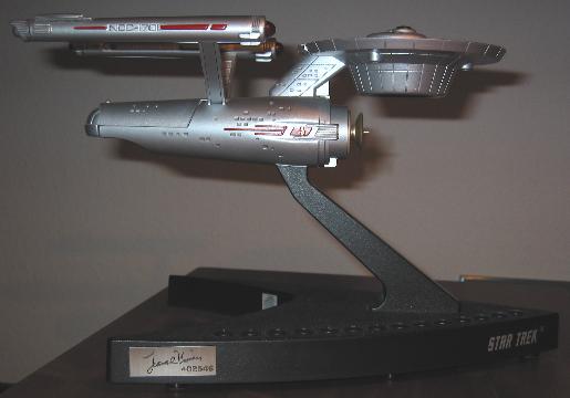 "Telemania" Star Trek telephone NCC-1701     -     side view